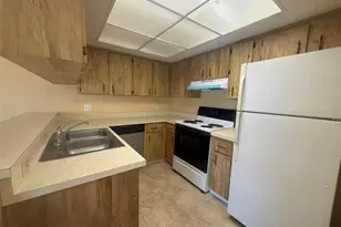 3144 Bloomingdale Villas Ct, Brandon, FL 33511 - Photo 7