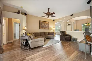 6339 Alamanda Hills Dr, Lakeland, FL 33813 - Photo 9