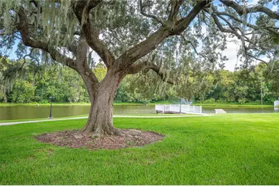 1608 Colonnades Circle N, Lakeland, FL 33811 - Photo 37