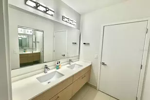 600 NE 27th St, Miami, FL 33137 - Photo 21