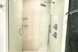 600 NE 27th St, Miami, FL 33137 - Photo 25