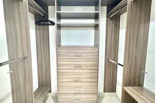 600 NE 27th St, Miami, FL 33137 - Photo 27