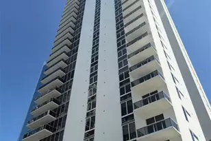 600 NE 27th St, Miami, FL 33137 - Photo 3