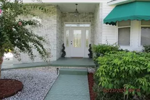 1231 Motorcoach Dr, Polk City, FL 33868 - Photo 7