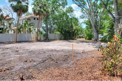 572 Marmora Avenue, Tampa, FL 33606 - Photo 21