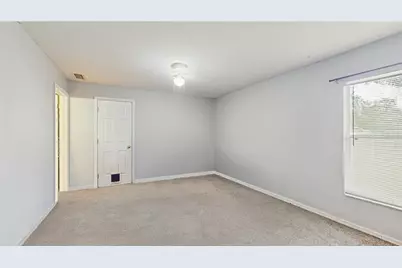 7337 Hunters Greene Circle, Lakeland, FL 33810 - Photo 9