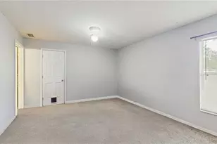 7337 Hunters Greene Cir, Lakeland, FL 33810 - Photo 9