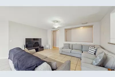 7337 Hunters Greene Circle, Lakeland, FL 33810 - Photo 3