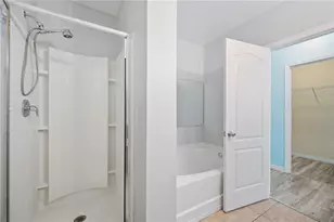 6819 Glenbrook Dr, Lakeland, FL 33811 - Photo 19