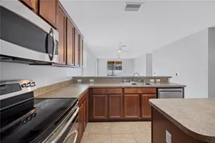 6819 Glenbrook Dr, Lakeland, FL 33811 - Photo 13