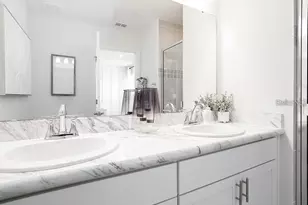 2750 Walden Town Cir, Plant City, FL 33566 - Photo 13