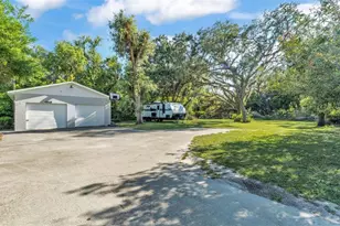 4818 Huron St, Zephyrhills, FL 33541 - Photo 39