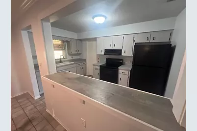 2362 Delrose Drive E, Lakeland, FL 33805 - Photo 7