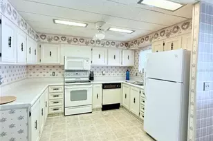 622 Elizabeth Ln, Lakeland, FL 33809 - Photo 9