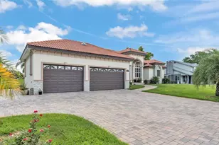 803 Lake Jessie Dr, Winter Haven, FL 33881 - Photo 3