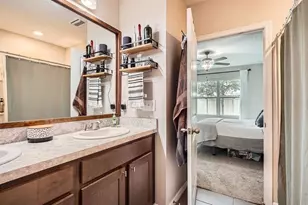 32668 Abby Lax Ln, Wesley Chapel, FL 33543 - Photo 17