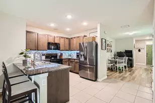 32668 Abby Lax Ln, Wesley Chapel, FL 33543 - Photo 7