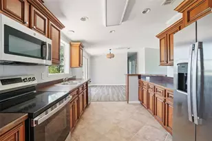 29417 Kelly Dr, Wesley Chapel, FL 33544 - Photo 13