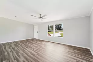 29417 Kelly Dr, Wesley Chapel, FL 33544 - Photo 7