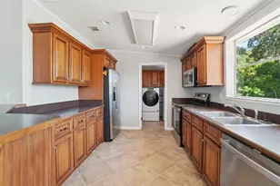 29417 Kelly Dr, Wesley Chapel, FL 33544 - Photo 13