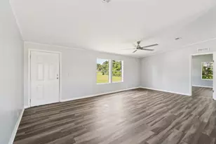 29417 Kelly Dr, Wesley Chapel, FL 33544 - Photo 7