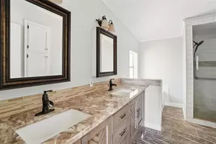 29417 Kelly Dr, Wesley Chapel, FL 33544 - Photo 23