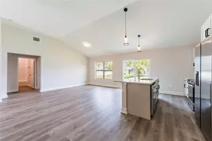 13572 SE 102nd Ct, Belleview, FL 34420 - Photo 7