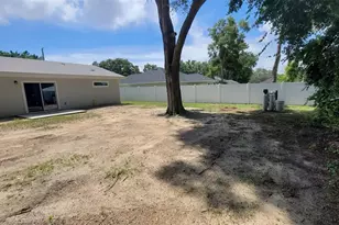 13572 SE 102nd Ct, Belleview, FL 34420 - Photo 3