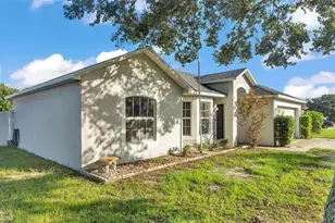 3917 NW Warbler Dr, Winter Haven, FL 33880 - Photo 3