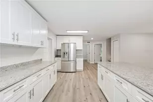 4215 Glenoak Dr N, Lakeland, FL 33810 - Photo 9