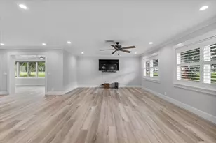 718 Canberra Rd, Winter Haven, FL 33884 - Photo 9