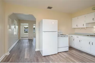 202 Central Avenue, Frostproof, FL 33843 - Photo 9