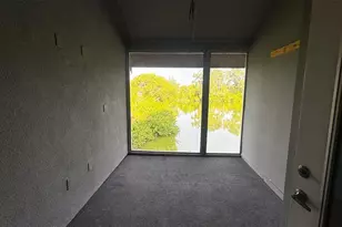 6125 Mountain Lake Dr, Lakeland, FL 33813 - Photo 7