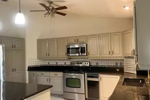 6125 Mountain Lake Dr, Lakeland, FL 33813 - Photo 5