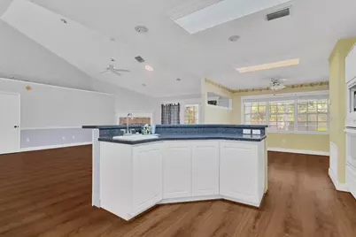 8077 Lake Hatchineha Road, Haines City, FL 33844 - Photo 11