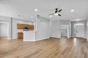 4249 Windchime Ln, Lakeland, FL 33811 - Photo 9