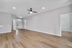 4249 Windchime Ln, Lakeland, FL 33811 - Photo 7