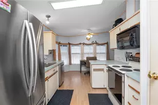 4981 Mount Olive Shores Dr, Polk City, FL 33868 - Photo 9