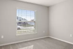 35397 Coventry Fields Loop, Zephyrhills, FL 33541 - Photo 13