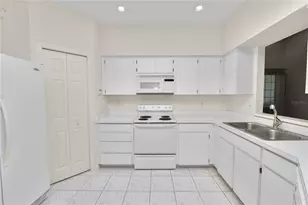 3110 Stonewater Dr, Lakeland, FL 33803 - Photo 5