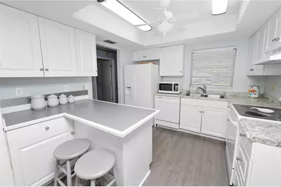 522 Villa Vista Boulevard, Lakeland, FL 33813 - Photo 7