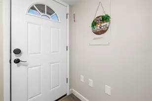 135 Wild Palm Dr, Bradenton, FL 34210 - Photo 9