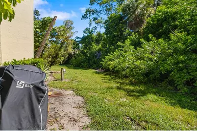 135 Wild Palm Drive, Bradenton, FL 34210 - Photo 43