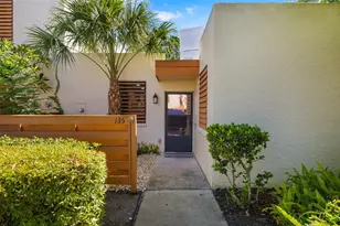 135 Wild Palm Dr, Bradenton, FL 34210 - Photo 37