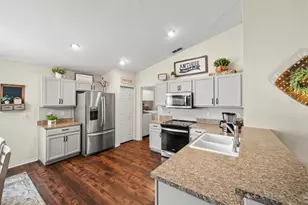 3333 Winchester Estates Cir, Lakeland, FL 33810 - Photo 11