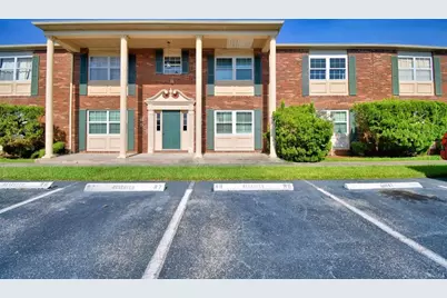 1920 E Edgewood Drive #R8, Lakeland, FL 33803 - Photo 1