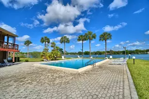 1920 E Edgewood Dr, Lakeland, FL 33803 - Photo 25