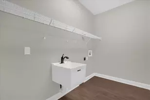 7895 Lake James Blvd, Lakeland, FL 33810 - Photo 13