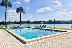 1920 E Edgewood Dr, Lakeland, FL 33803 - Photo 31