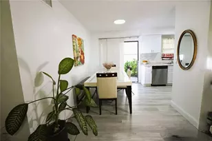 1920 E Edgewood Dr, Lakeland, FL 33803 - Photo 7